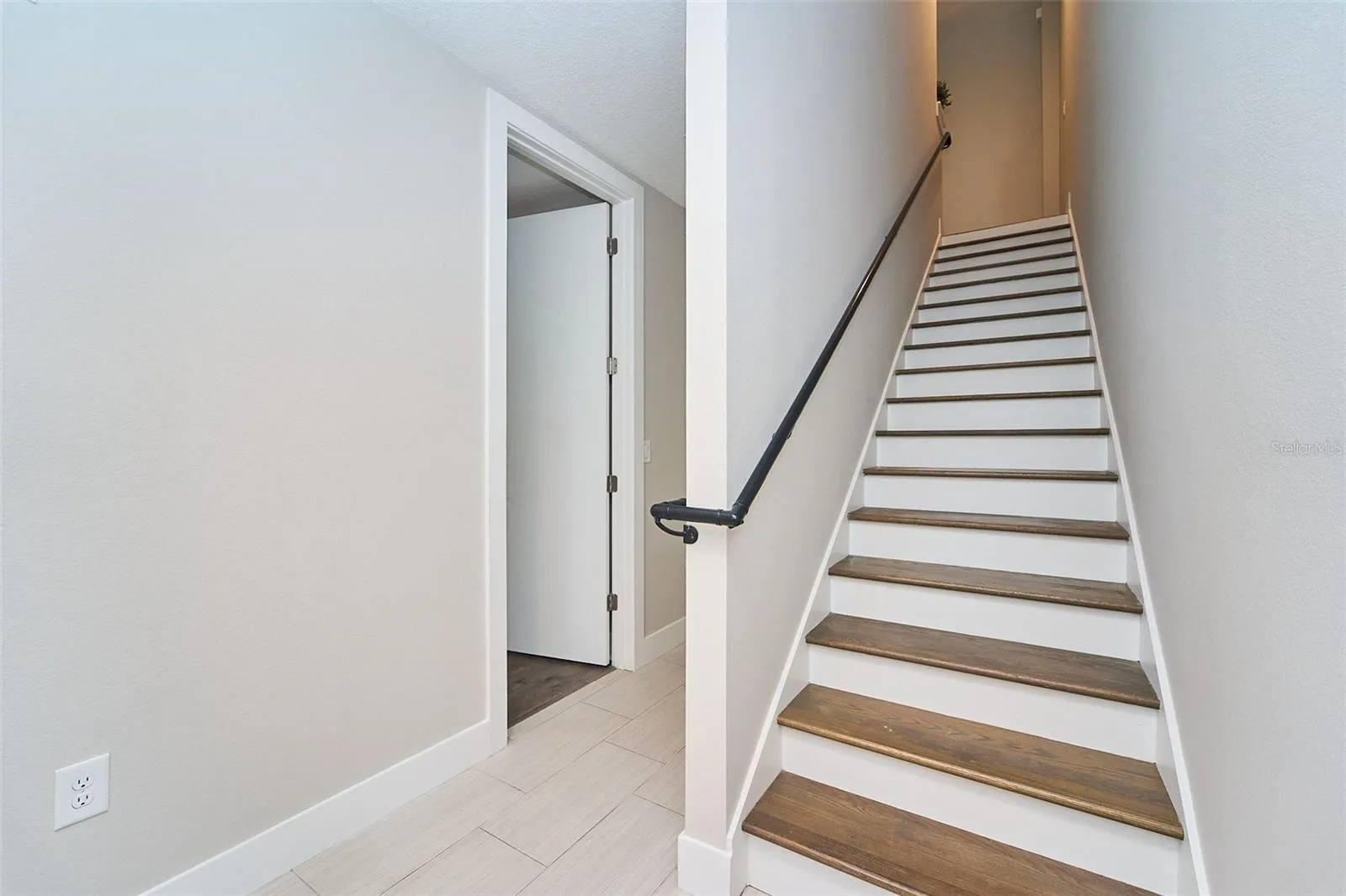 staircase to 2nd floor