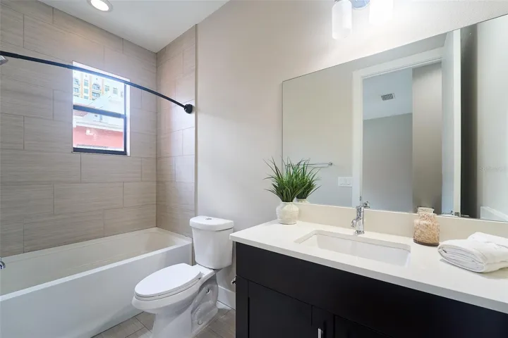 2nd bathroom