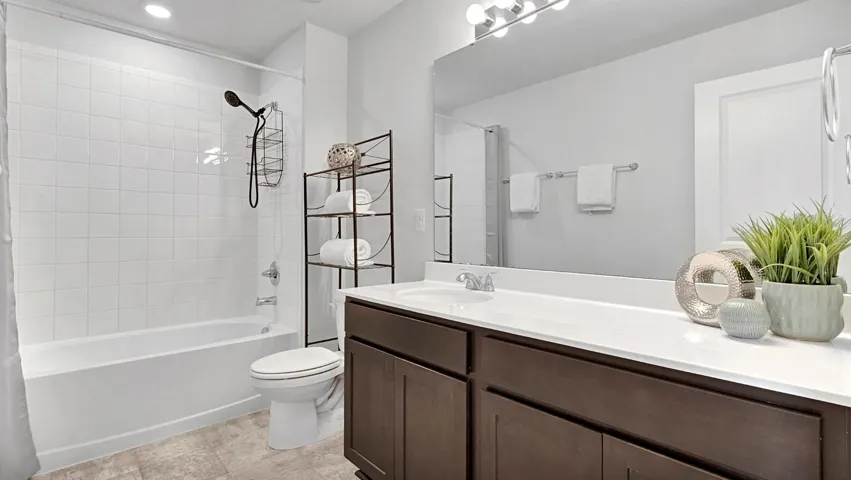 upstairs full bathroom