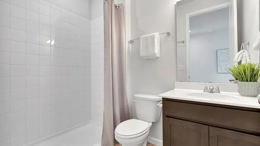 downstairs full bathroom