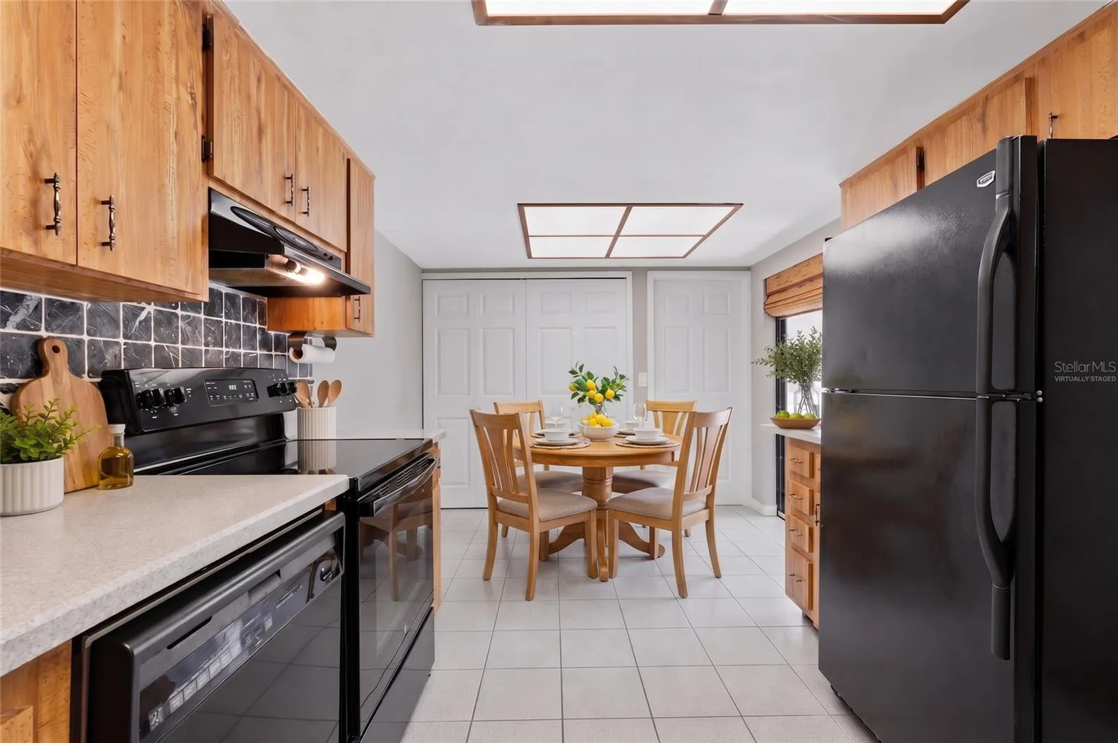 Virtually Staged Dinette