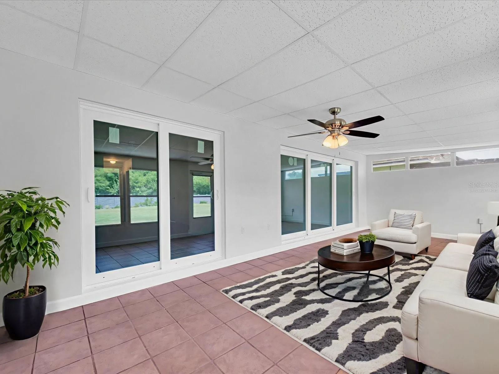 Florida Room (Virtually staged)