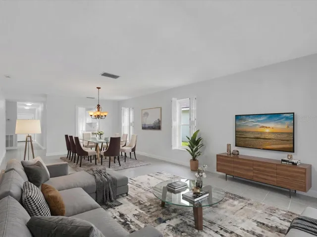 Living Area (Virtually staged)