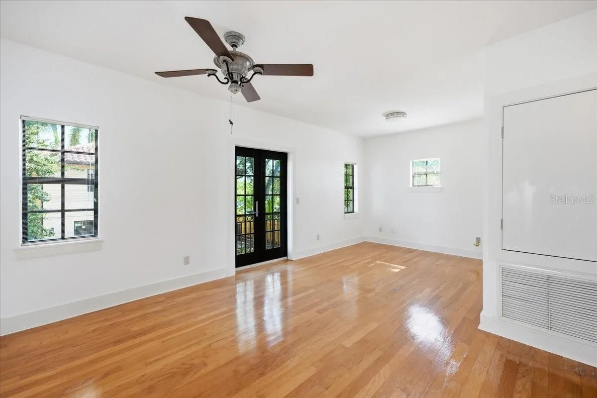 Solid Oak Hardwood Flooring