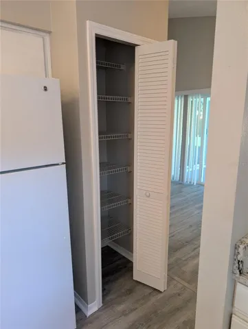 Kitchen pantry