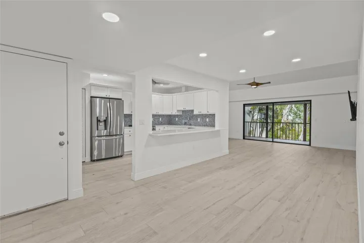 Kitchen/Dining area