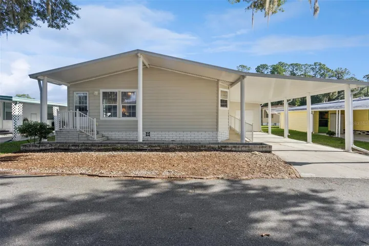 Welcome to 212 Palm Meadows