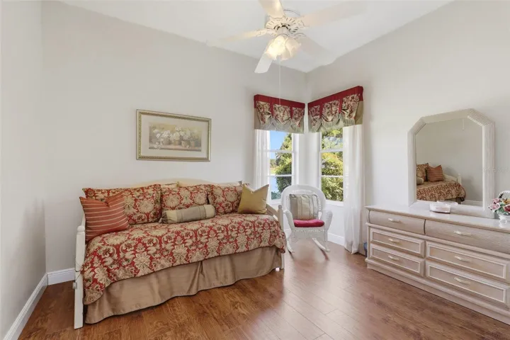 2n bedroom