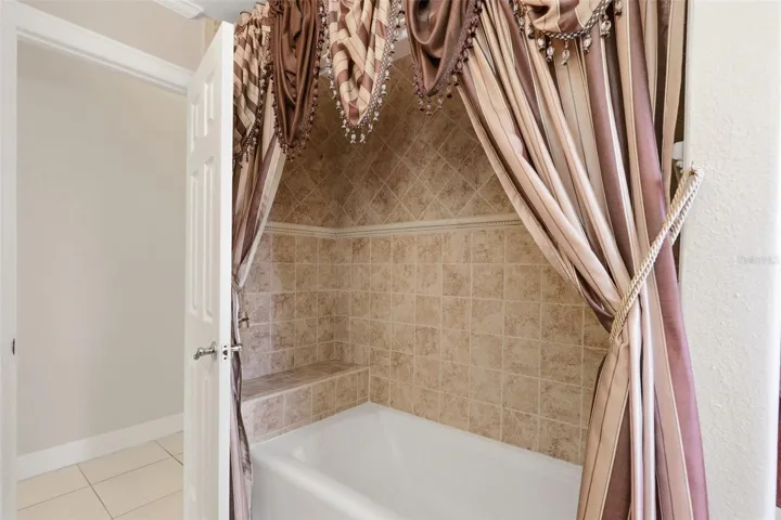 upgraded tub in guest bath