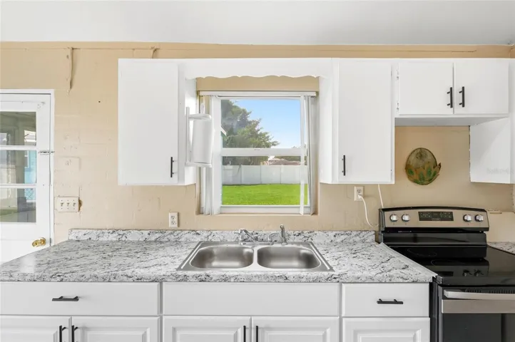 Detached In-Law Suite Kitchen