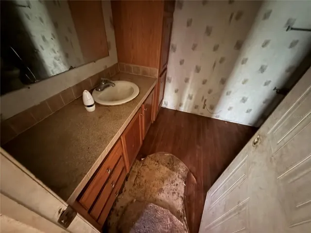 1170