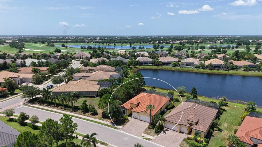 Private lake homesite with no home on left side