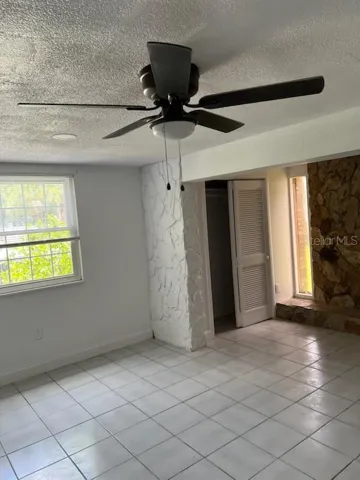 Master bedroom (2)