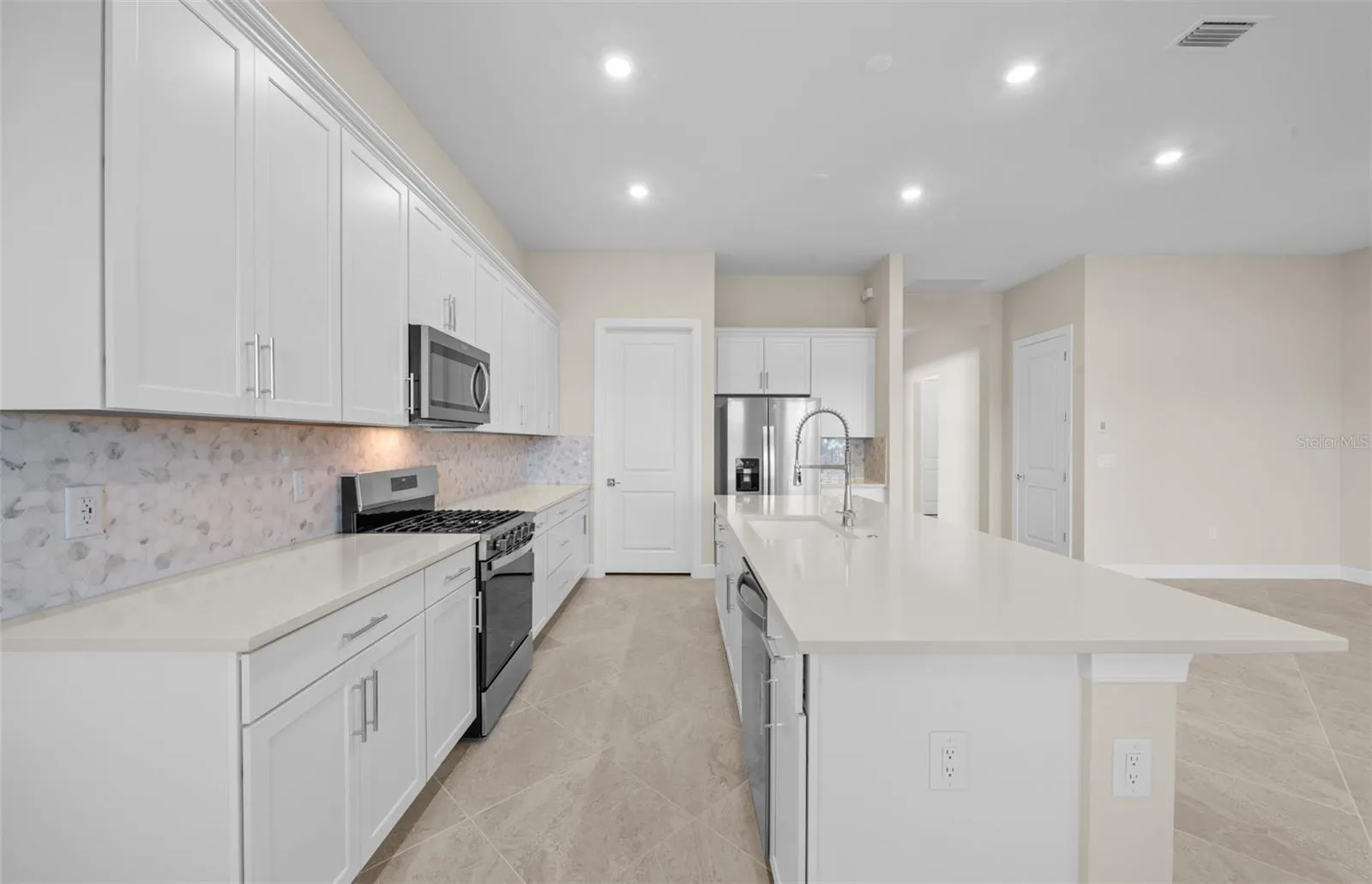 Prestige floorplan, homes may vary.