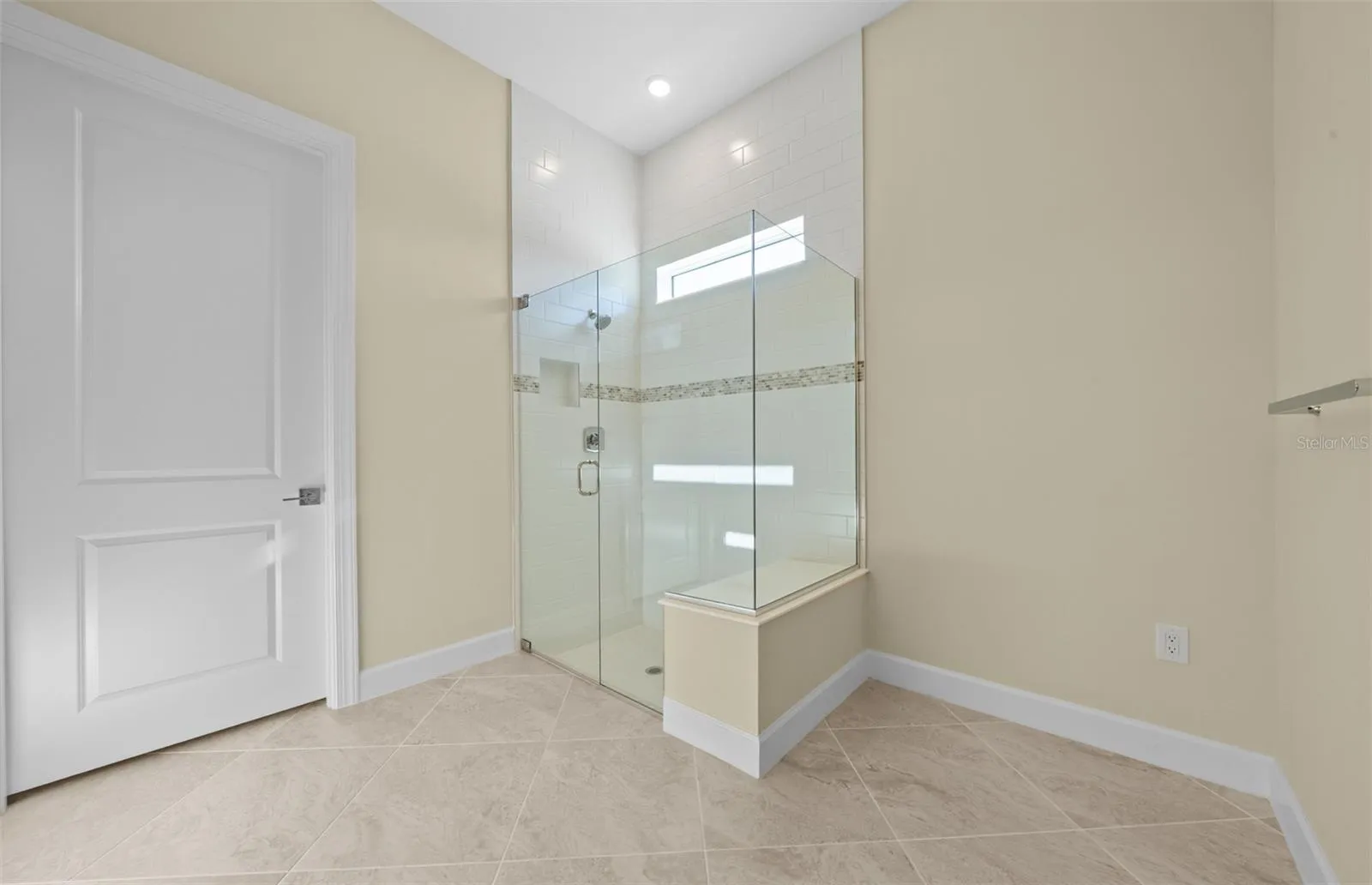 Prestige floorplan, homes may vary.