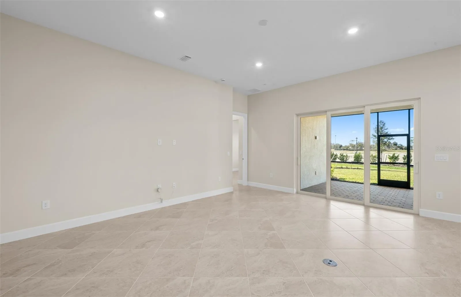 Prestige floorplan, homes may vary.