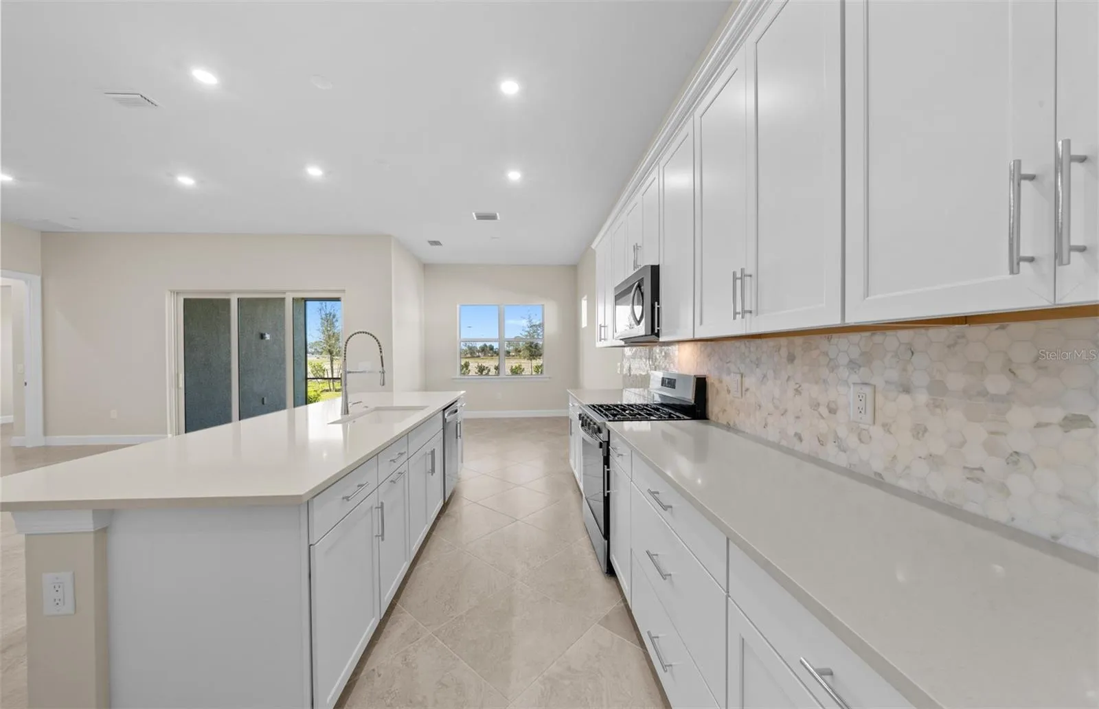 Prestige floorplan, homes may vary.