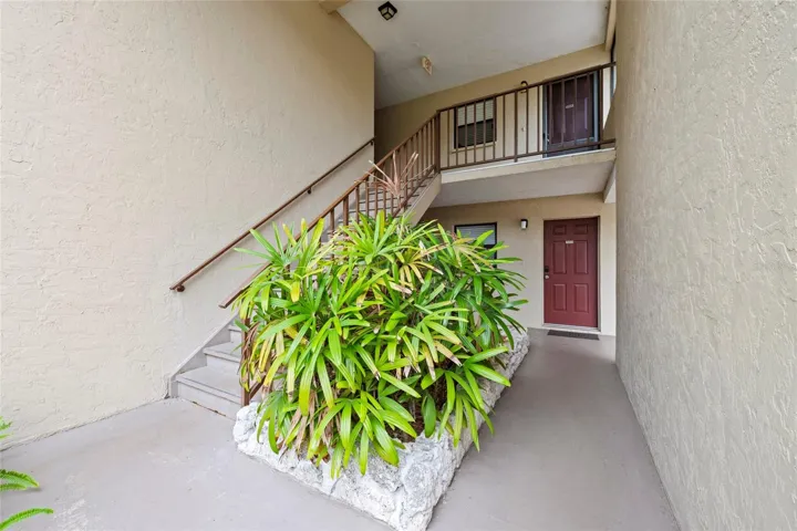 Entrance to Upper Level