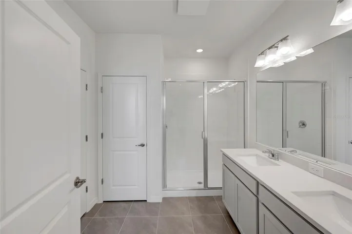 Owner's Bath