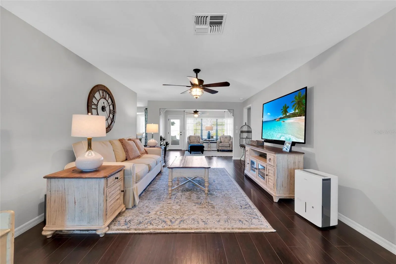 Looing into the Interior of the home - first look