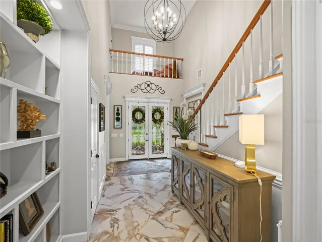 Foyer/EntrywaySitting area off of upstairs bedroom