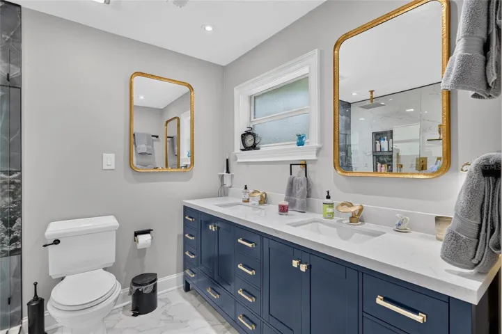 in drawer power outlet in vanity