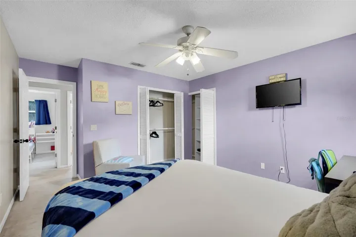 Upstairs Bedroom 4