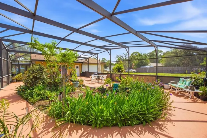 Screened Garden Retreat
