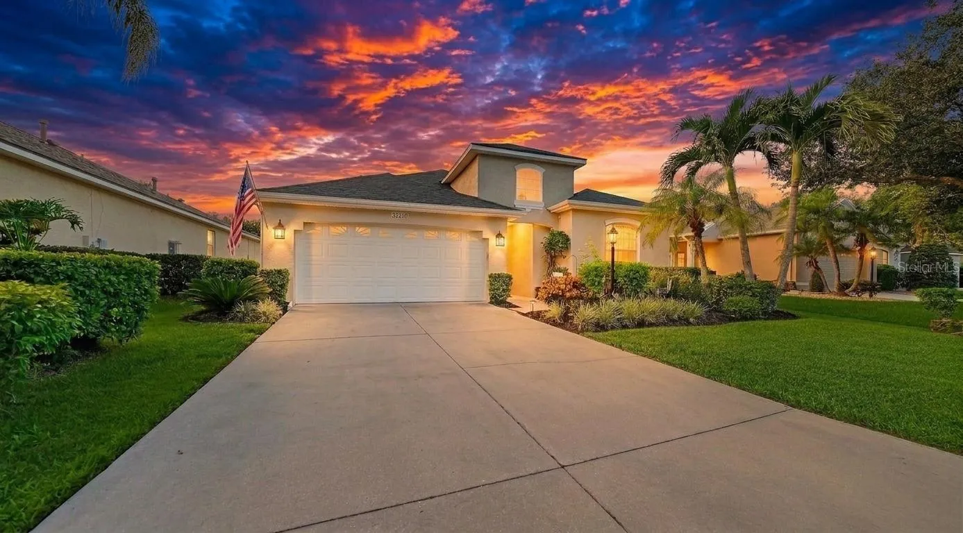 FRONT OF HOME SUNSET TIME!