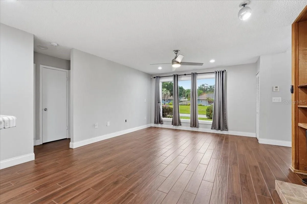 107 Elm Sq S, Lakeland, Florida 33813 — photo 7
