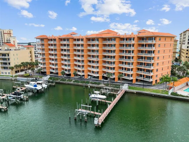 Bayside view of Harborview Grande