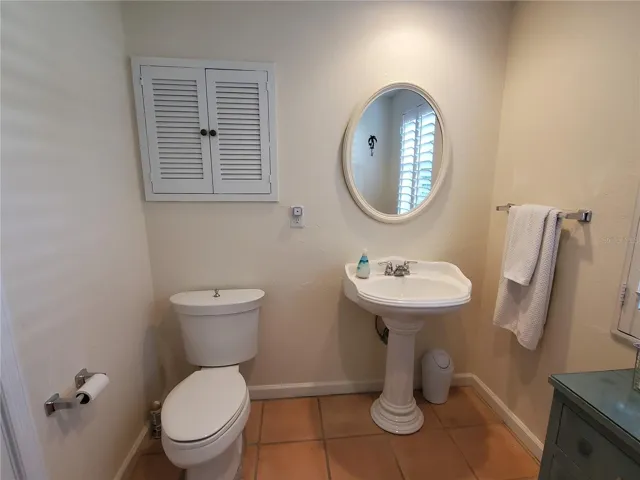 1170