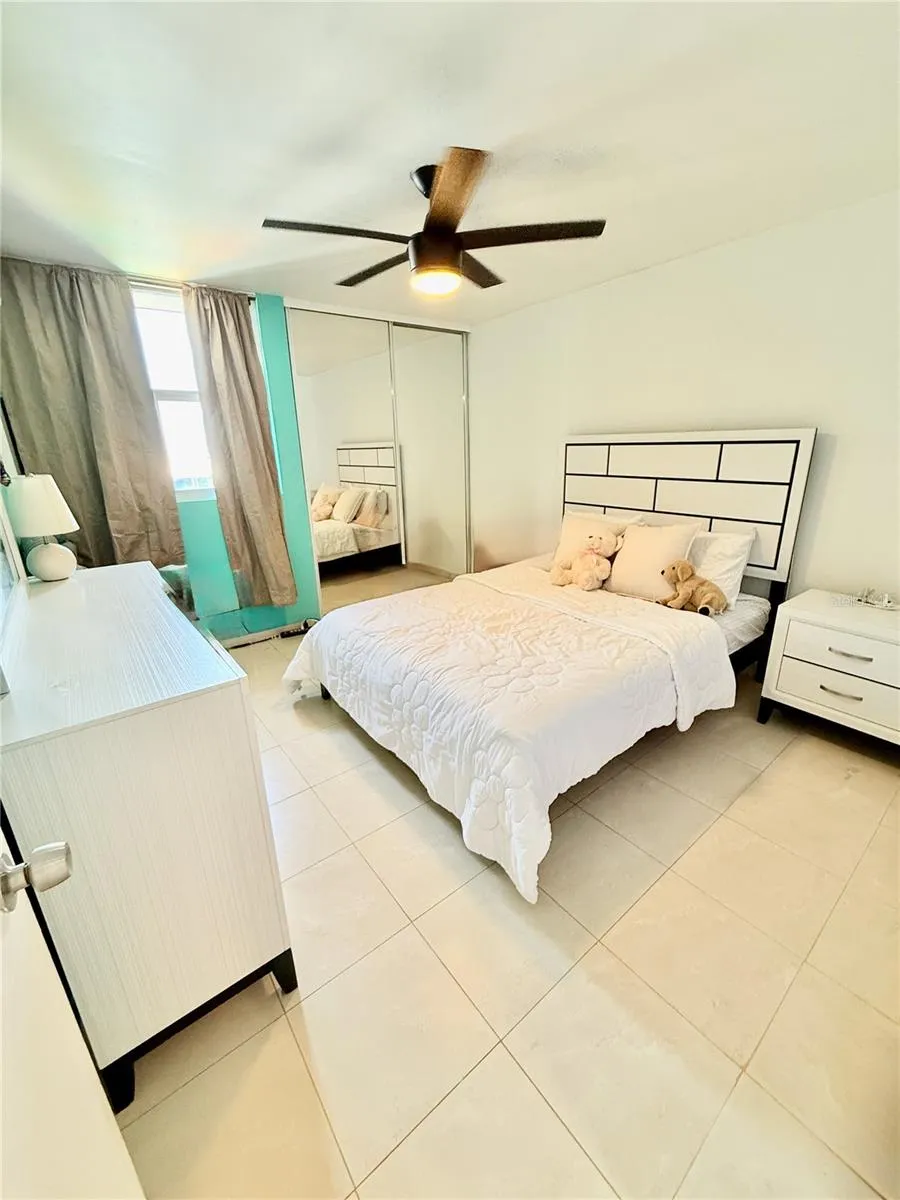 bedroom bedroom
