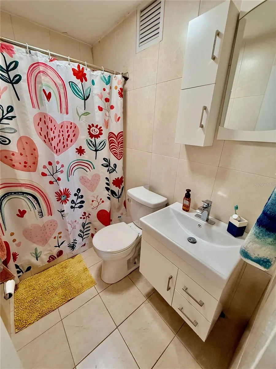 full bathroom full bathroom