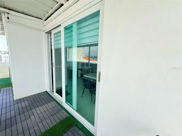 Sliding doors