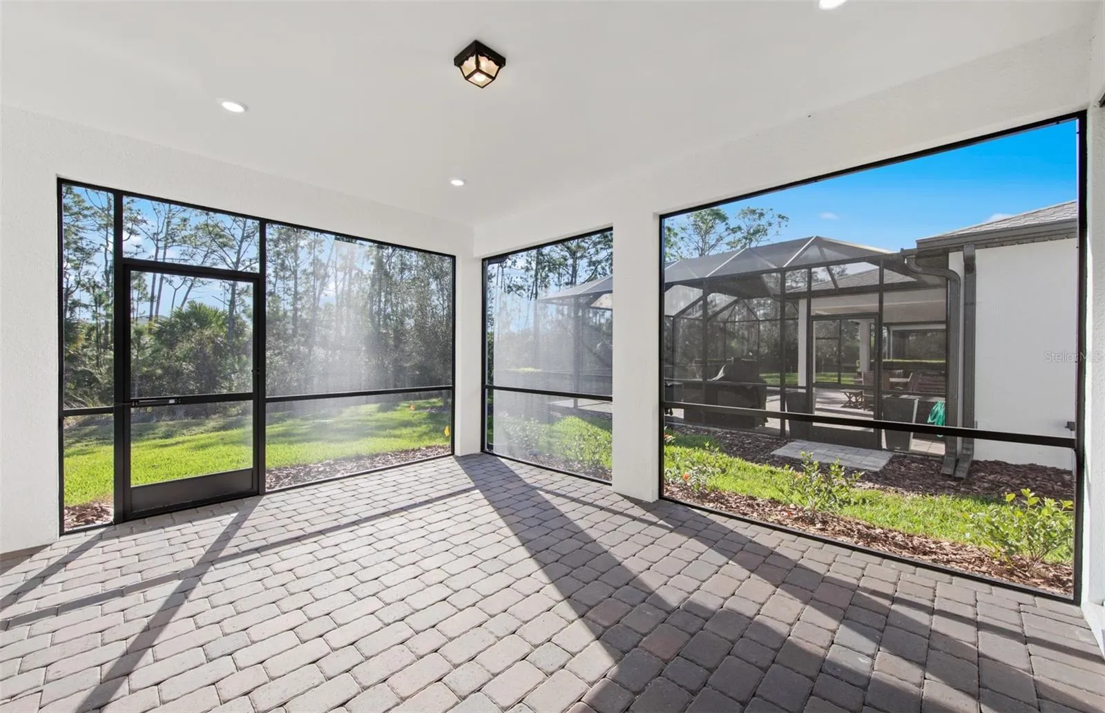 Photos are of similar Mystique home. Homes may vary.