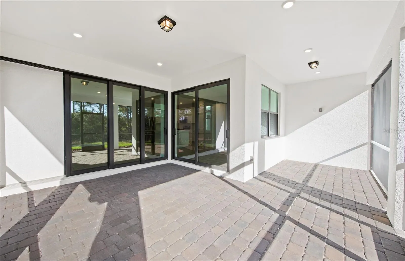 Photos are of similar Mystique home. Homes may vary.