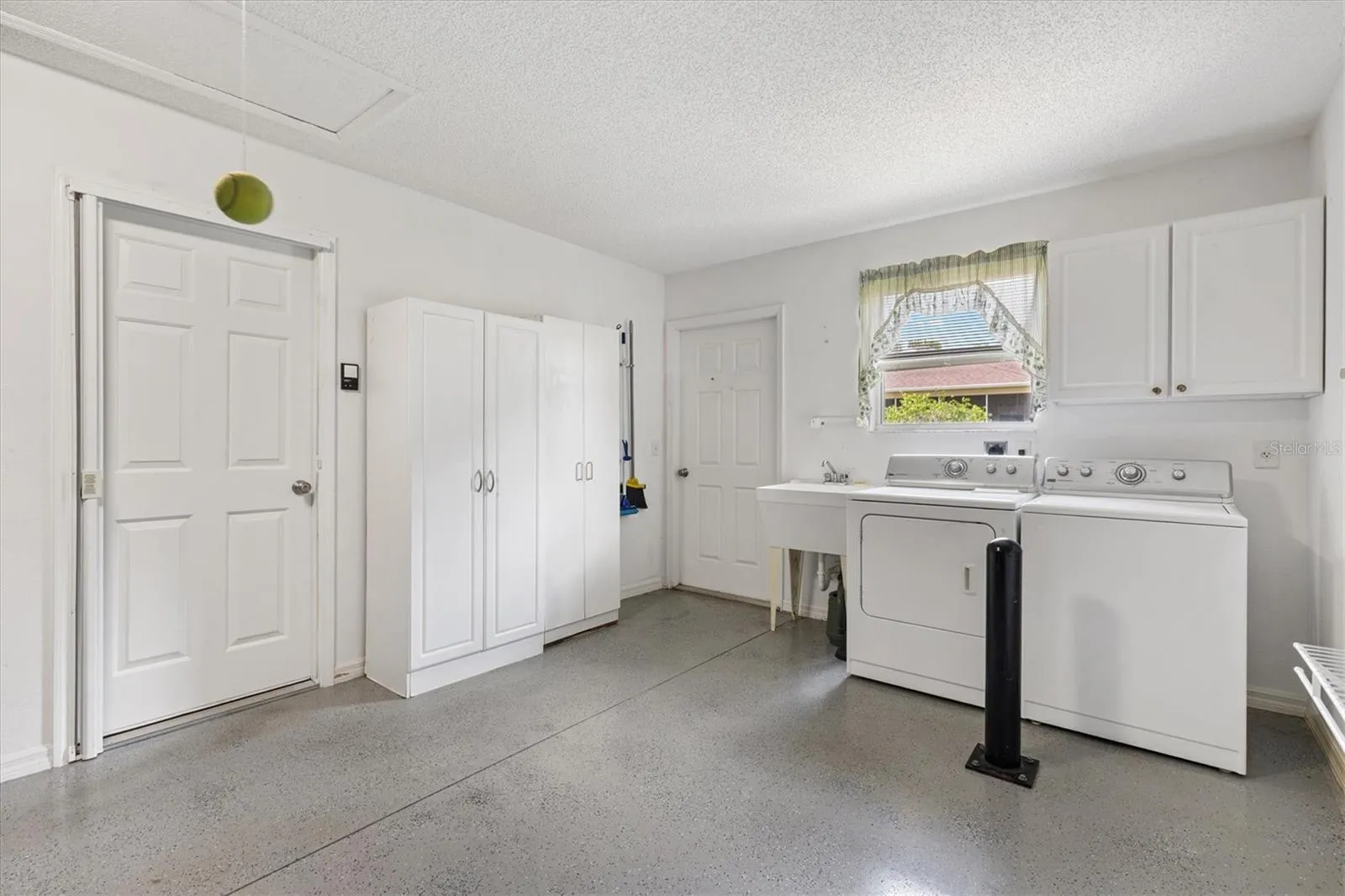 Garage Laundry