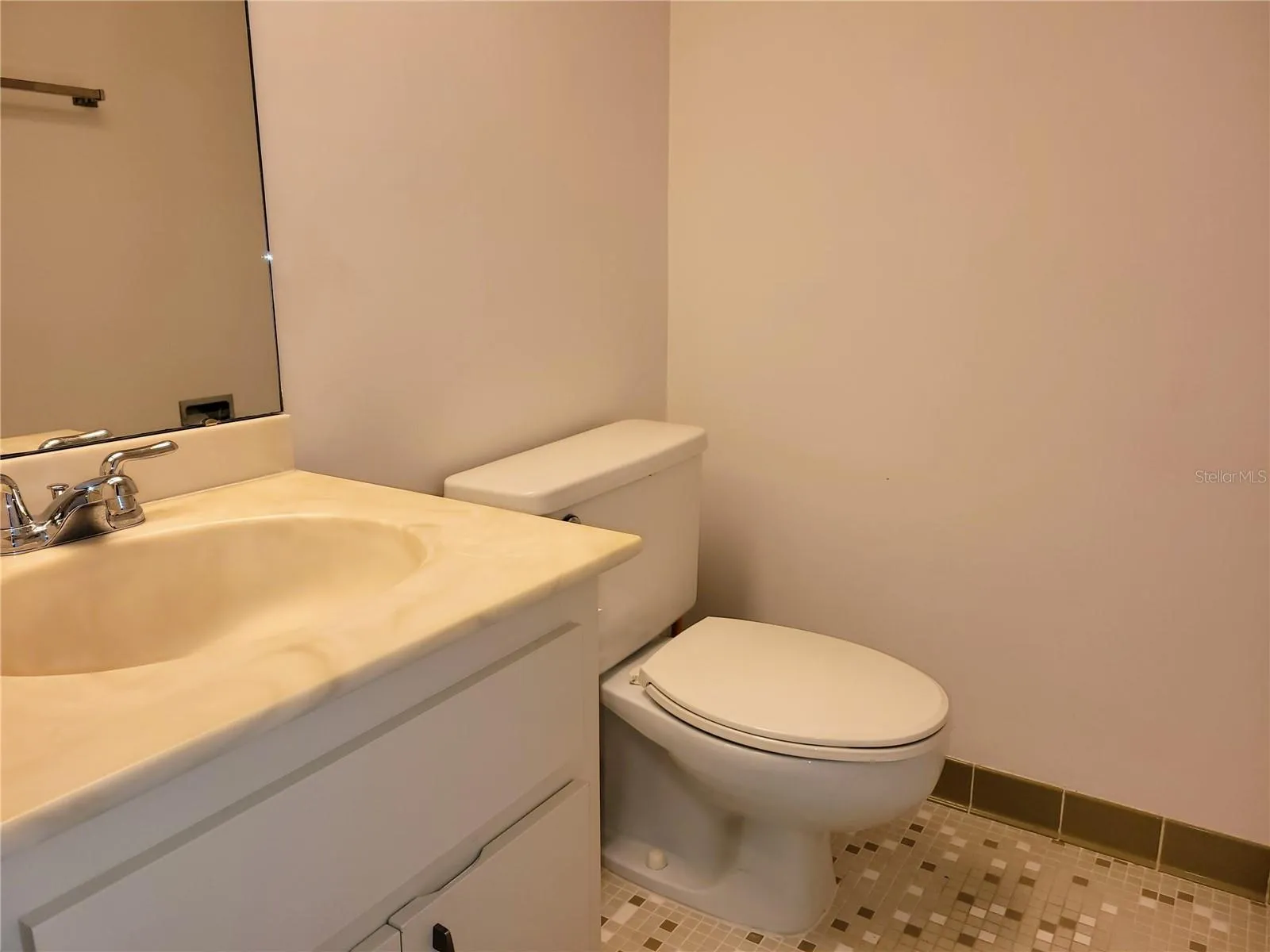 Guest Half Bath