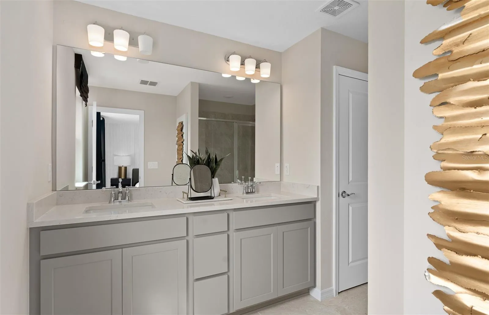 Model Home Design Only. Pictures and furnishings are for illustrative purposes only. Elevations, colors and options may vary. Furniture is for model home staging only.