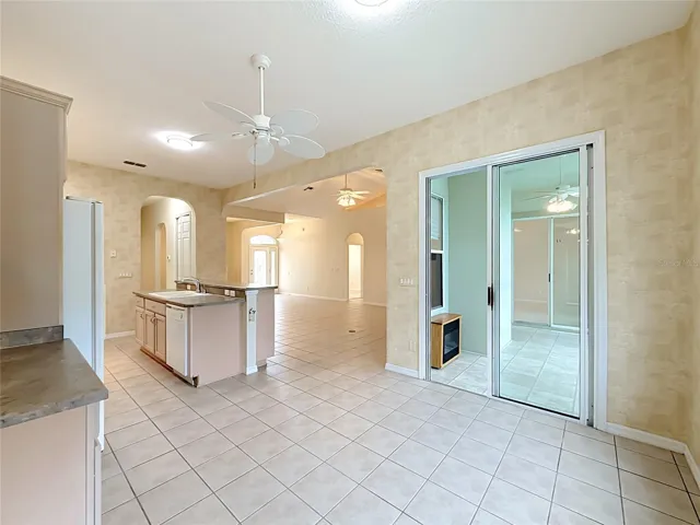 Slider from nook to Fl. room