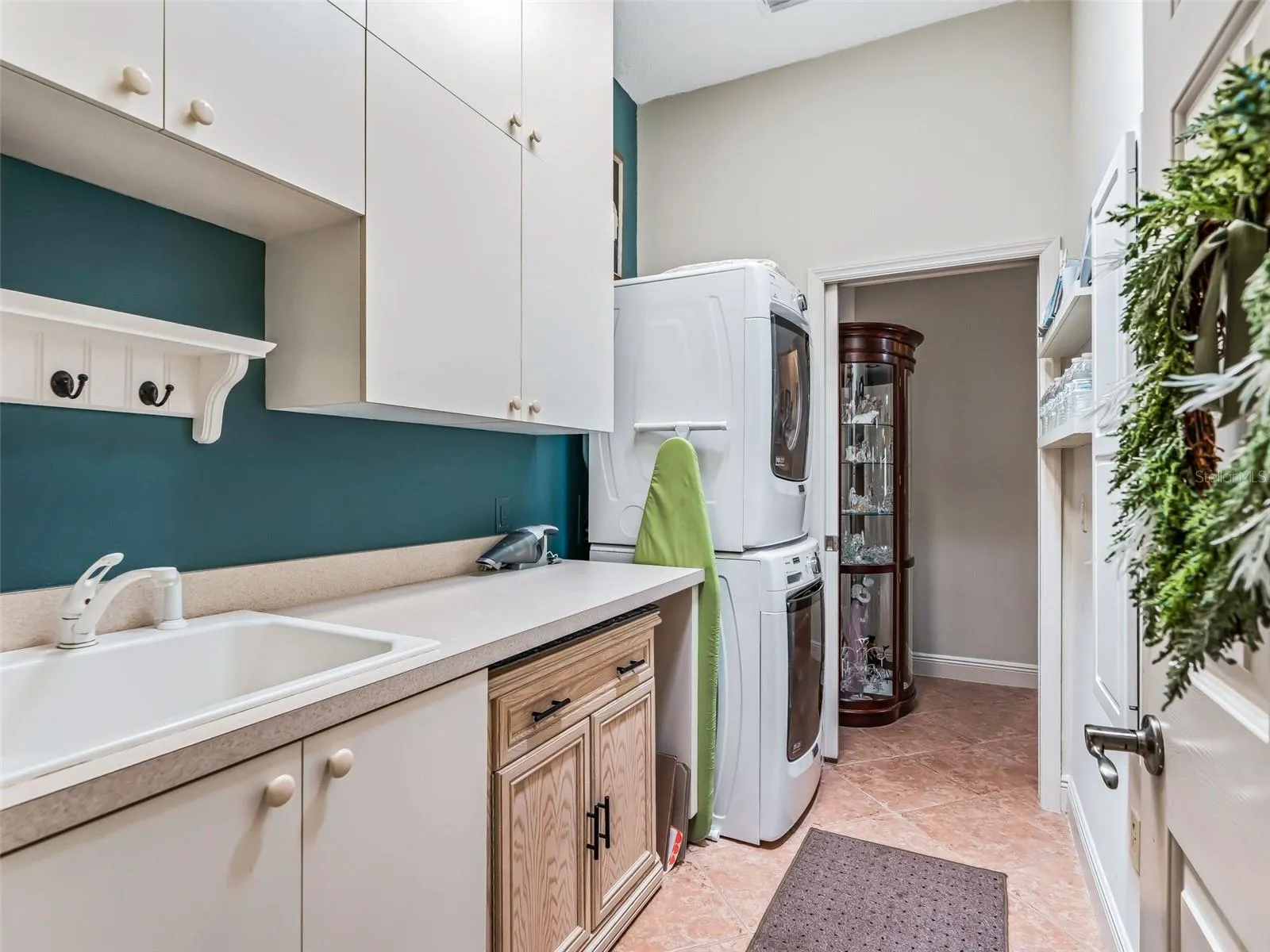 laundry room- Gas dryer