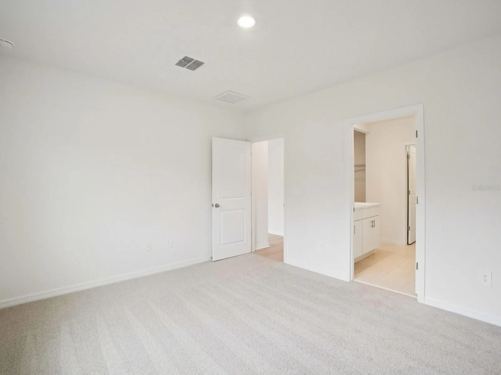 Photo is not of the actual home, but is an inspirational photo of builder’s model home and may depict options, furnishings, and/or decorator features that are not included