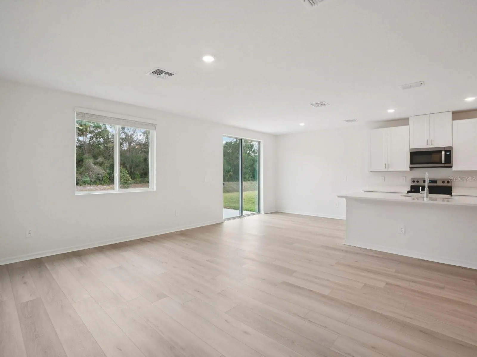 Photo is not of the actual home, but is an inspirational photo of builder’s model home and may depict options, furnishings, and/or decorator features that are not included