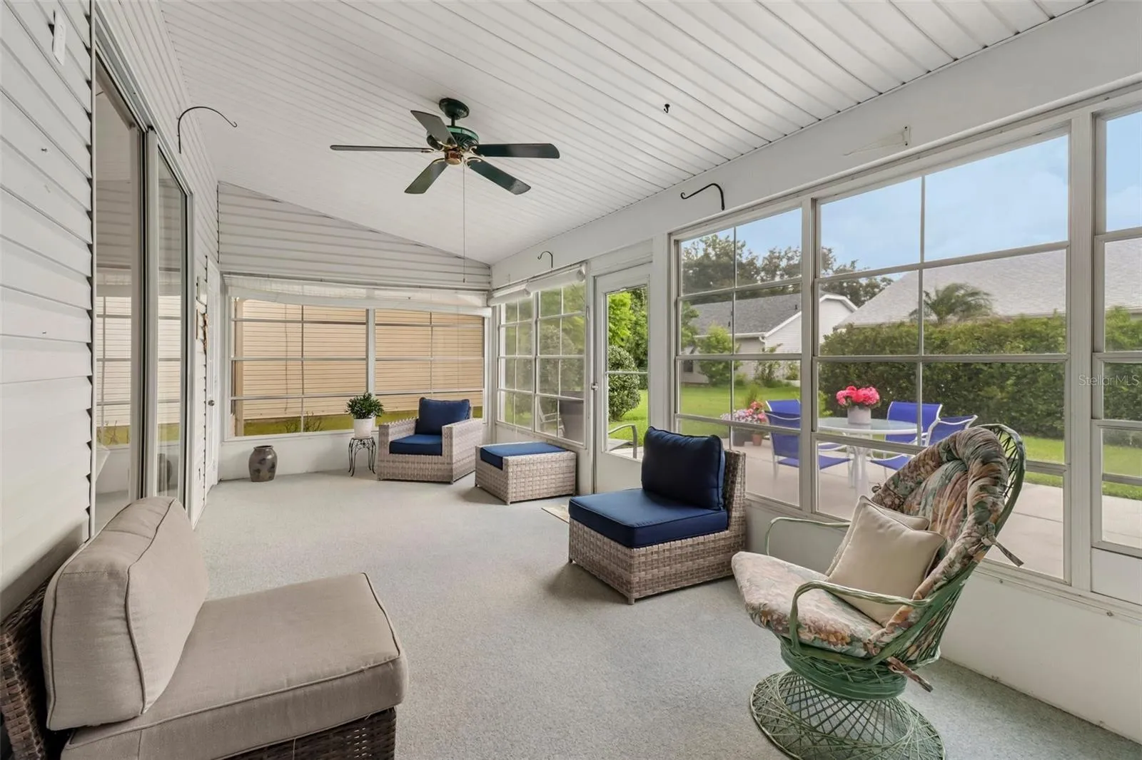 Roomy enclosed Lanai
