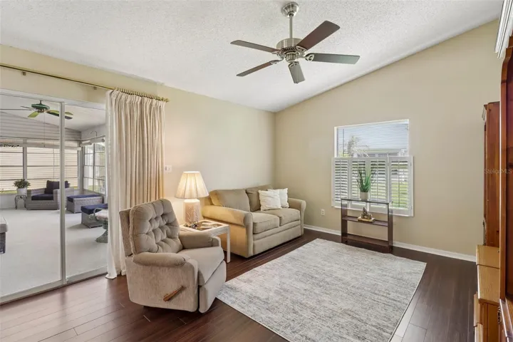 Open Family room to kichen