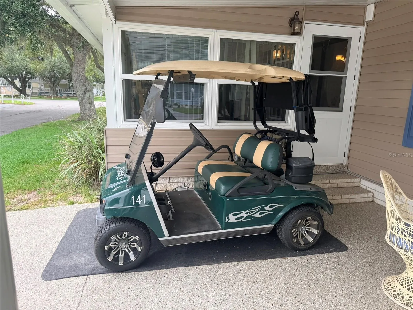 Golf cart