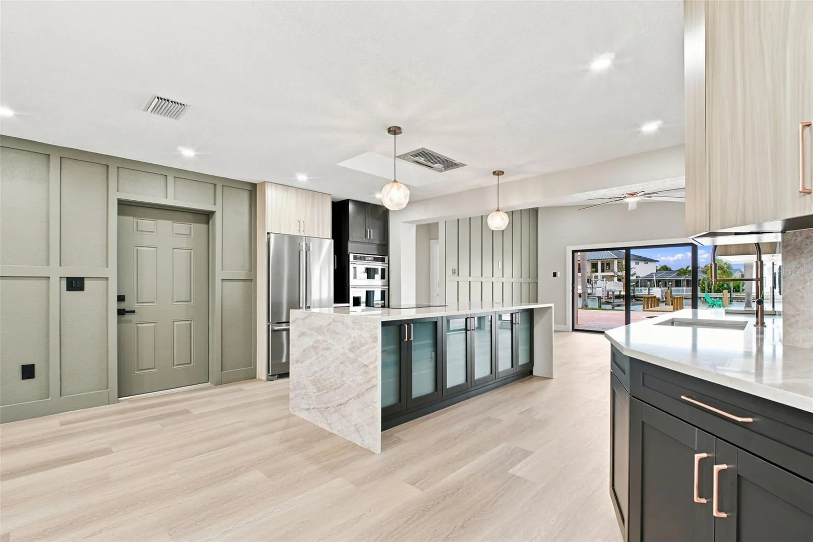 Custom Chef's Kitchen