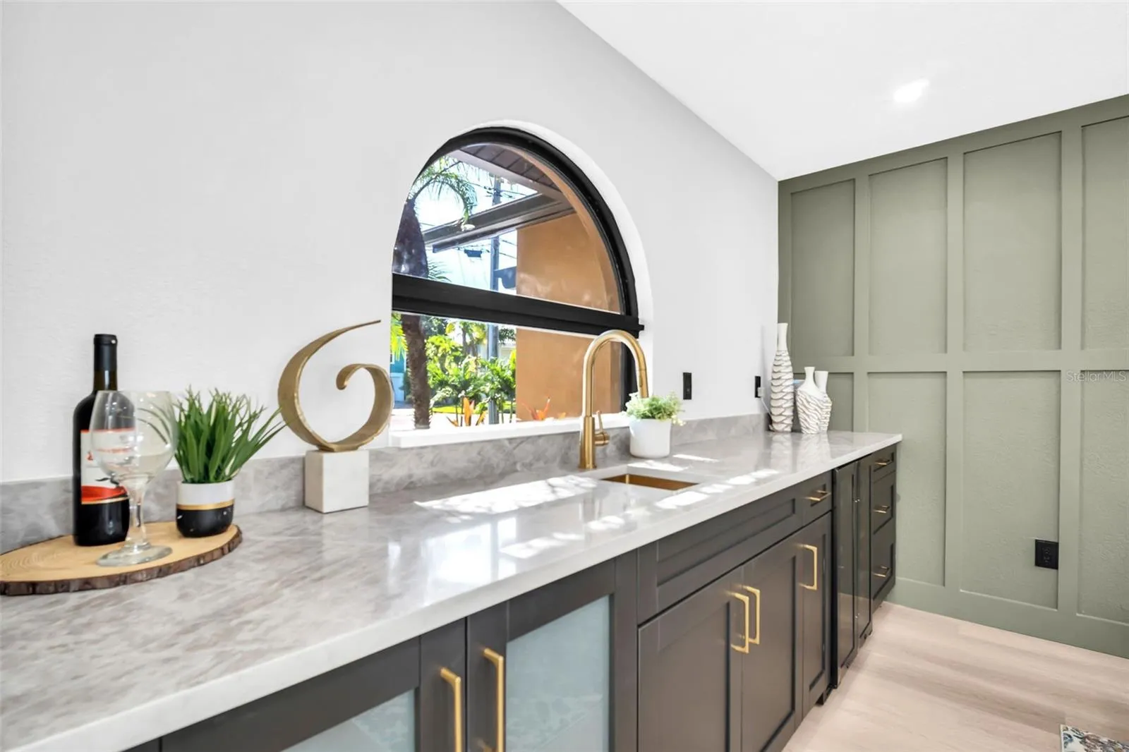 Wet Bar in Dining Room