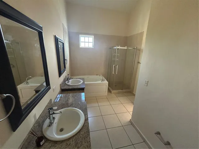 En suite Primary bedroom